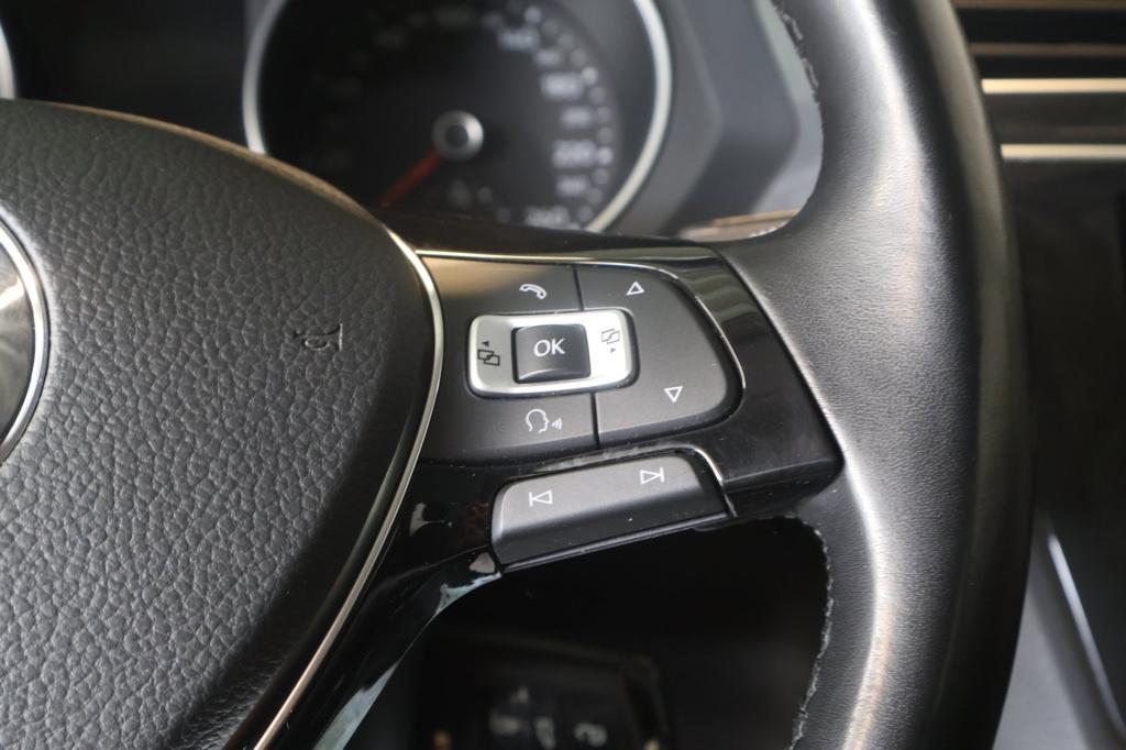 Volkswagen Tiguan 1.4 tsi act connected series, carplay, cruise contr, all 