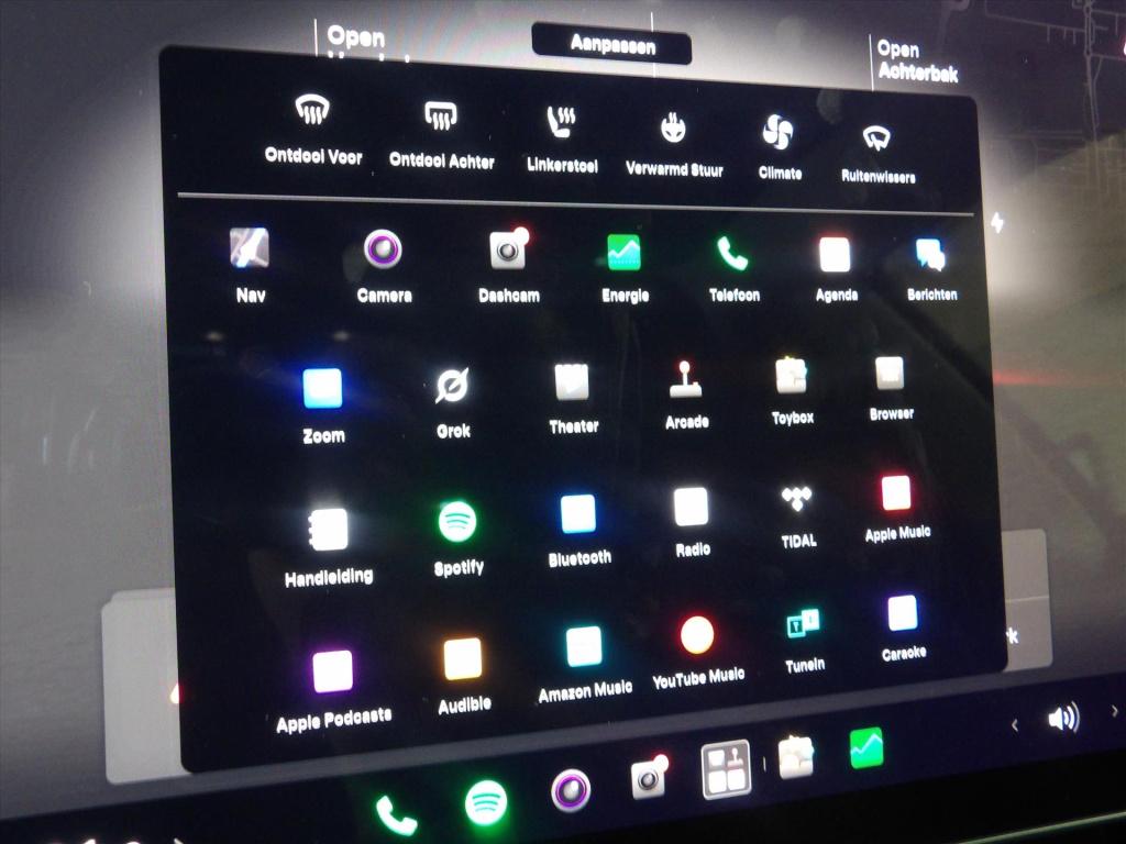 Tesla Model 3 standard 60 kwh plus rwd