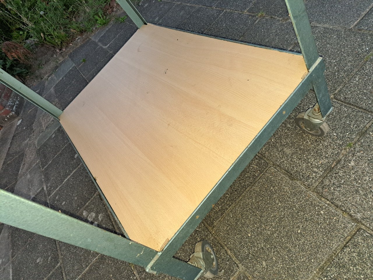 Stalen werktafel verrijdbaar