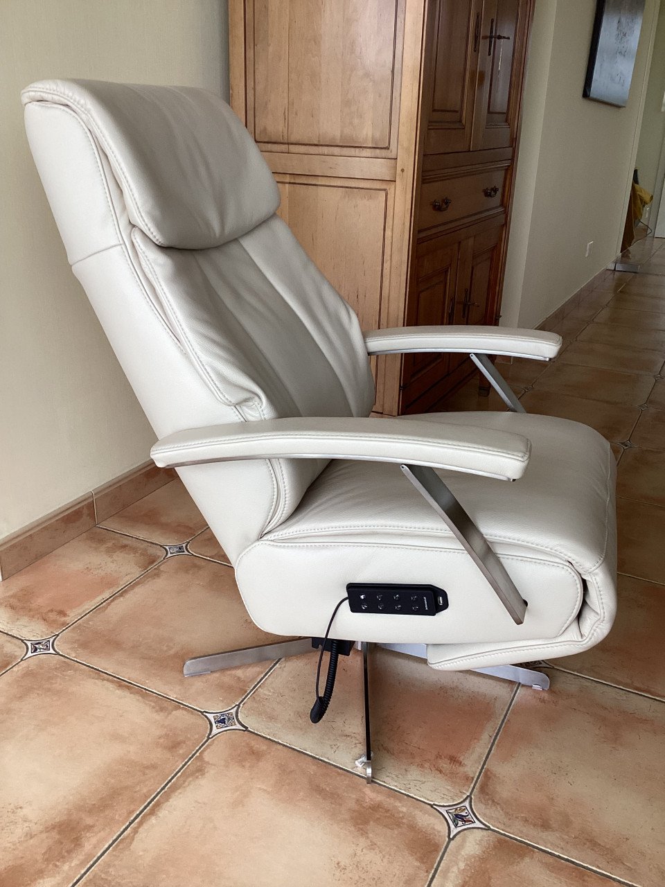 Nieuwstaat!Sta-op relax Prominent S100/USB/wellness(3 motoren)