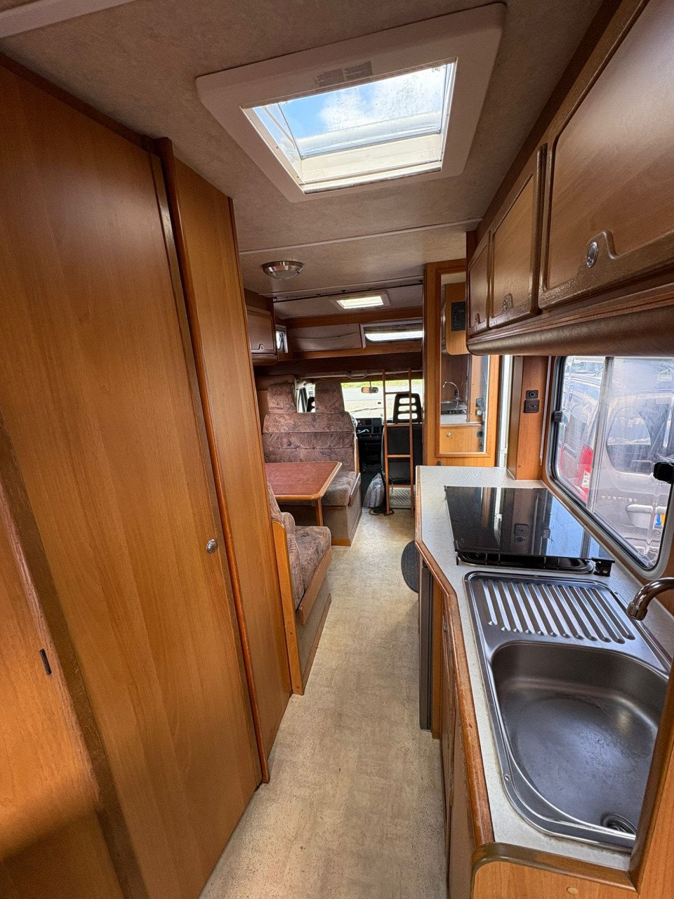 Peugeot J5 Turbo 290 G92 CAMPER