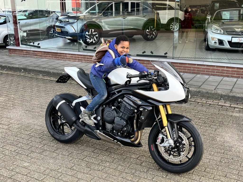 Triumph Speed Triple 1200 rr