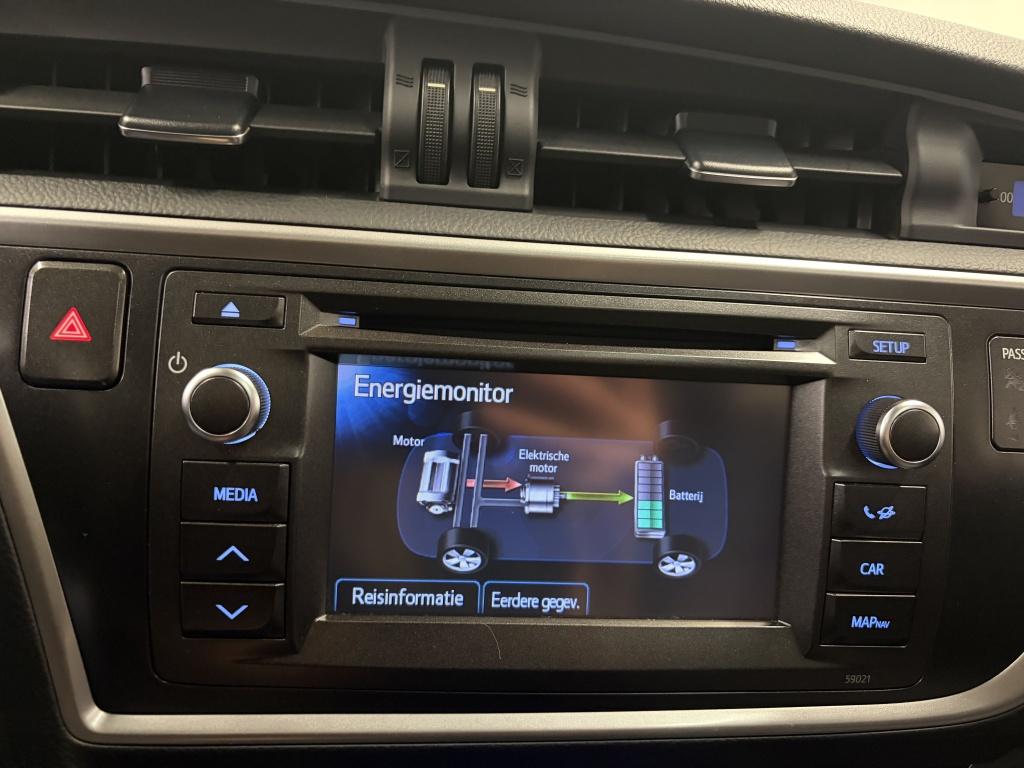Toyota Auris touring sports 1.8 hybrid lease+