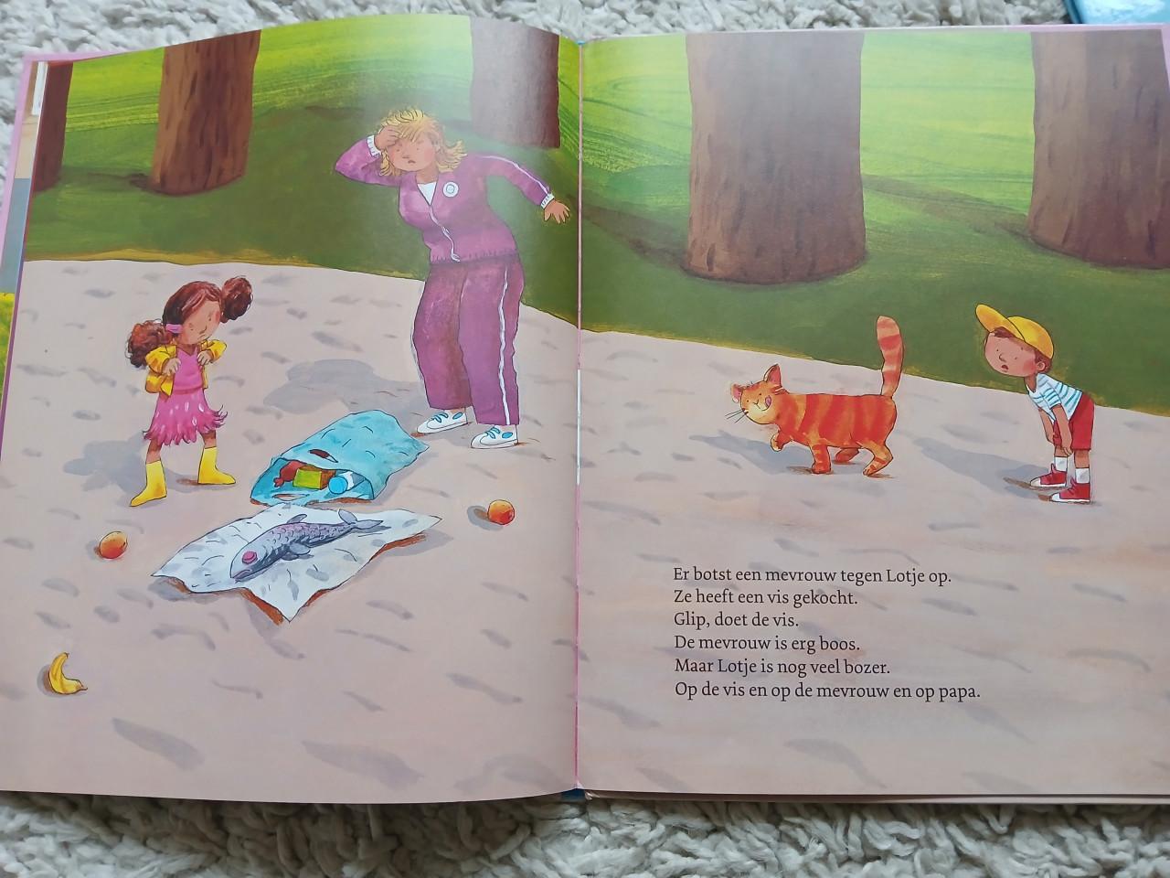 2 prentenboeken Waar is papa? + Daar is mama!