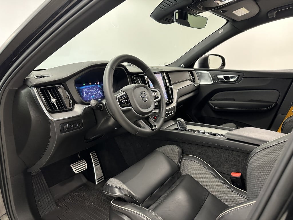 Volvo XC60 2.0 t8 awd polestar 455pk longe range | b&w | panoramadak | matz