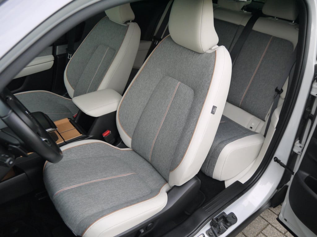 Mazda Mx-30 e-skyactiv 145 pk first edition|rijklaar