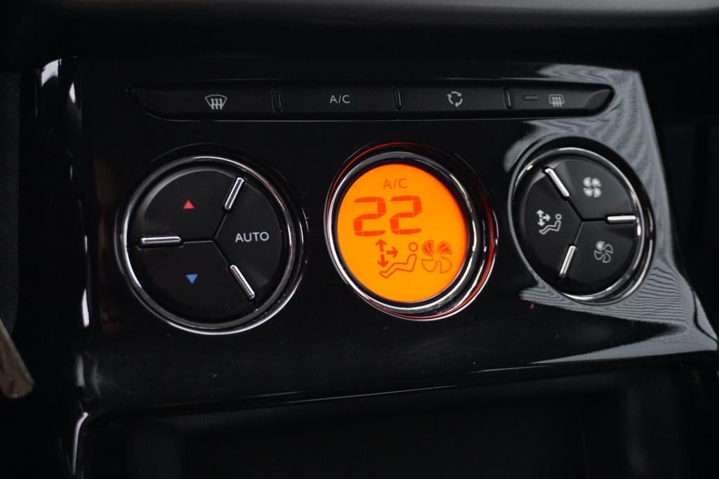 Citroen C3 1.0 puretech collection climate / navi / cruise / dab / stoelver