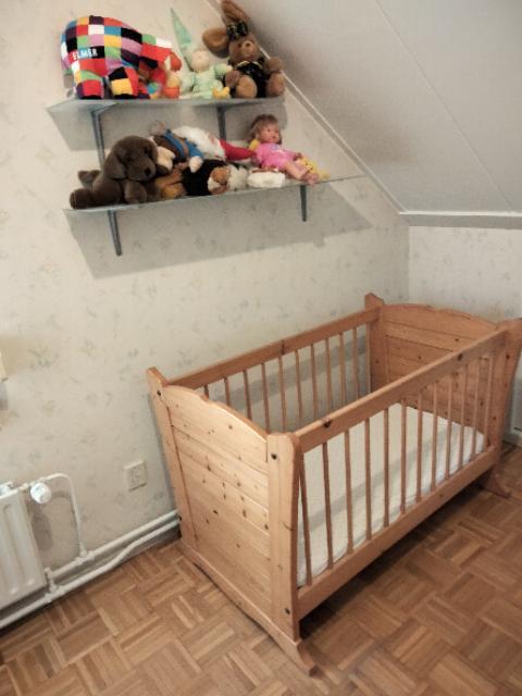 Kinderledikant , compleet matrasje en dekbedje