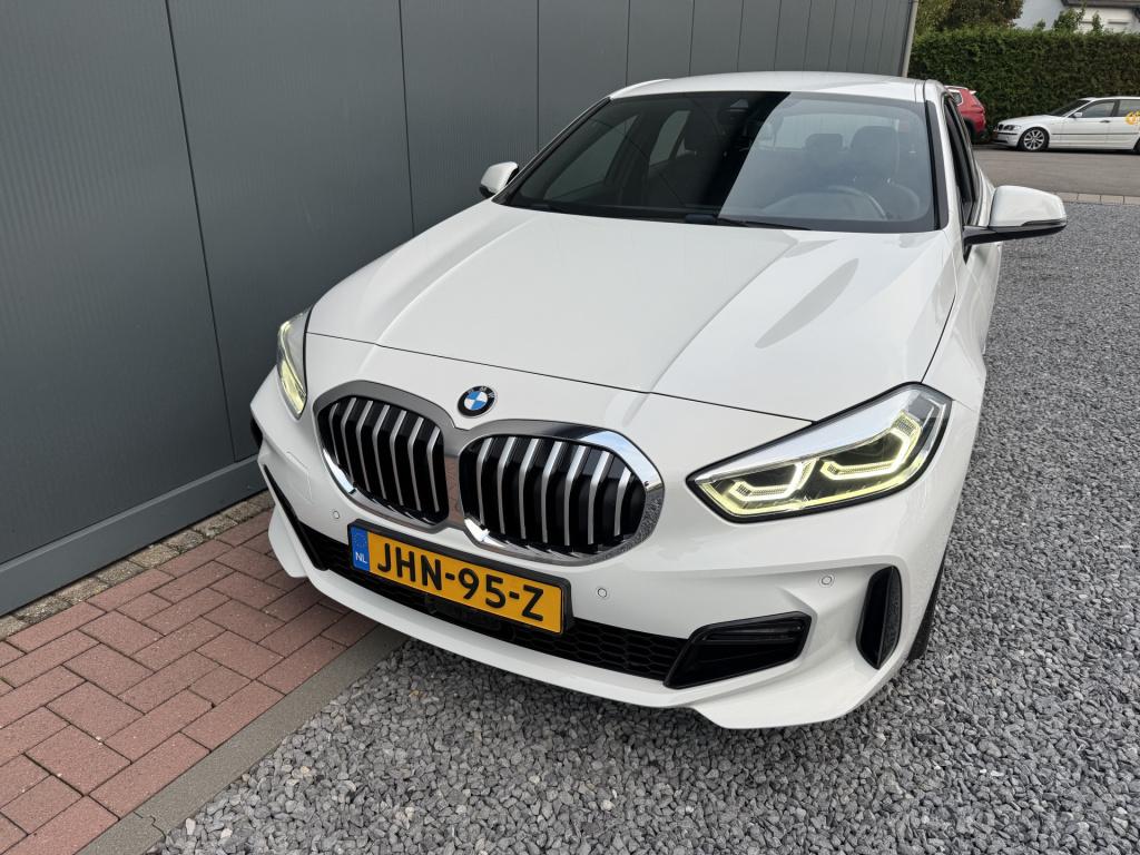 BMW 1 Serie 118i high executive m-sportpakket 5-drs