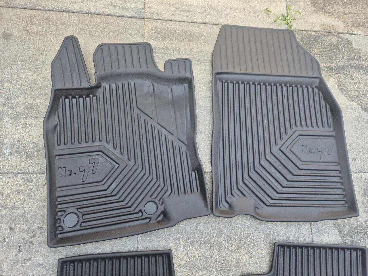 Renault Kadjar All Weather rubber automatten set