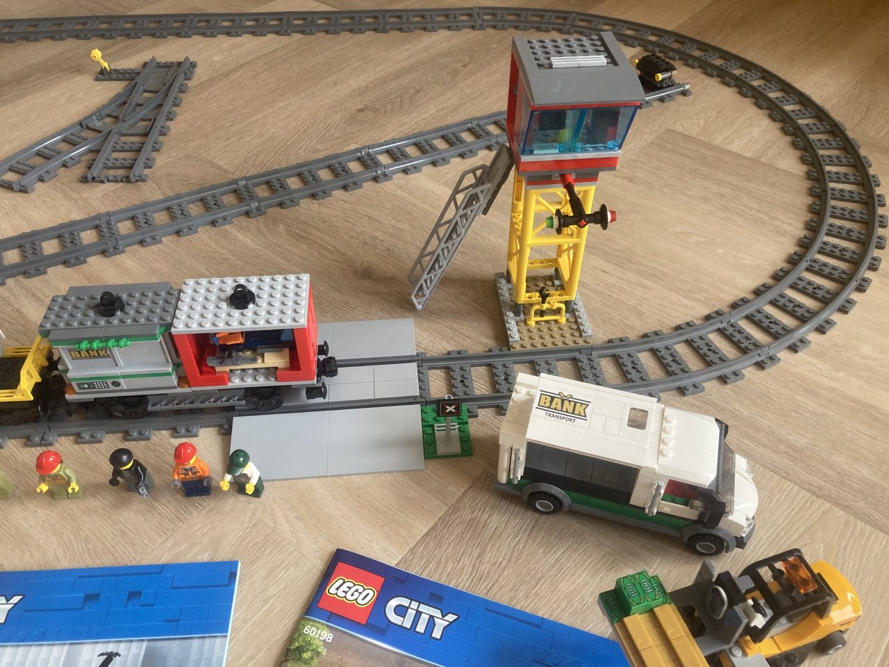 Lego Trein 60198 met twee sets extra rails