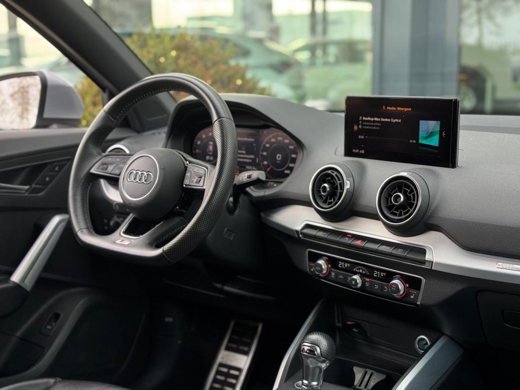 Audi Q2 35 tfsi s-line * virtual cockpit * keyless * matrix led