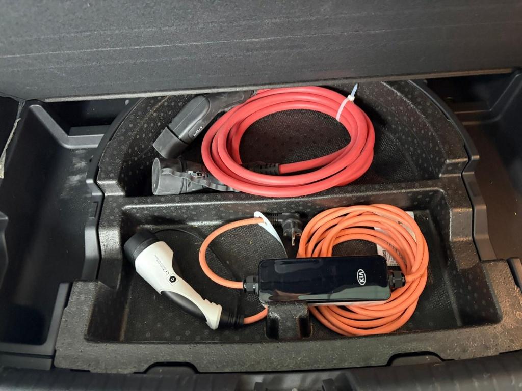 Kia E-niro dynamicline 64 kwh | soh 96% |