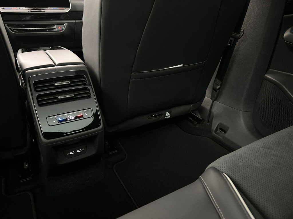 Volkswagen Id.7 tourer pro s business 86 kwh accu. 210 kw / 286 pk varian