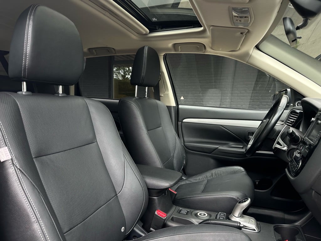 Mitsubishi Outlander 2.0 phev instyle