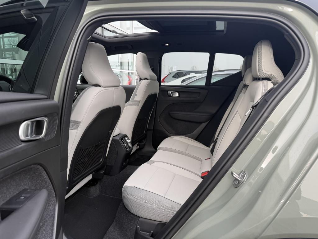 Volvo Ex40 single extended range ultra 82 kwh/252pk| full options !!