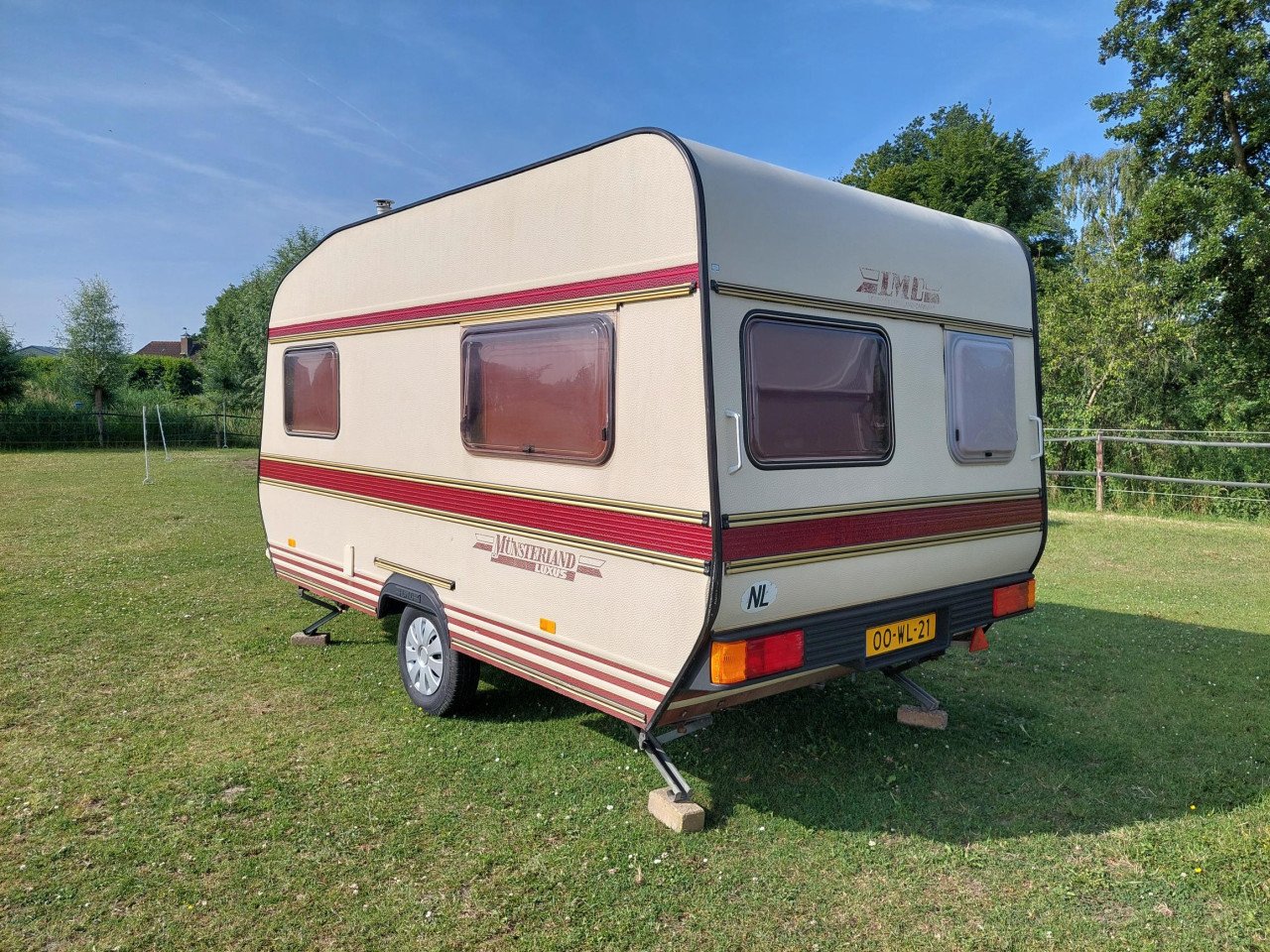 LMC 400F Retro caravan, goedkoop!