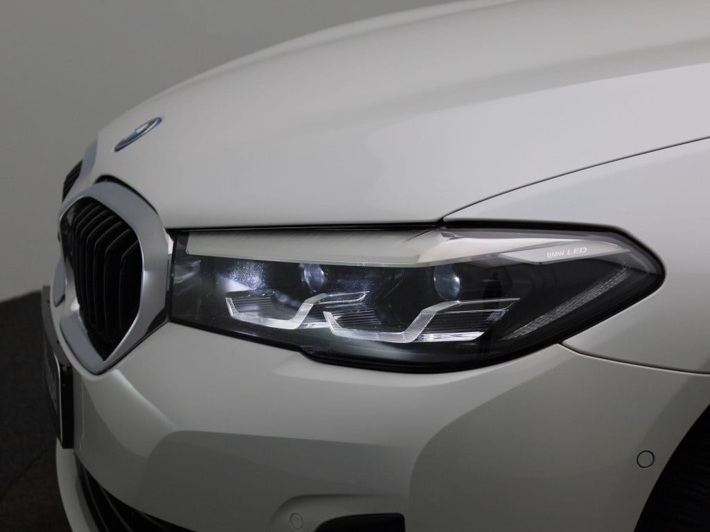 BMW 5 Serie touring 520e executive | automaat | leder | navigatie | apple c