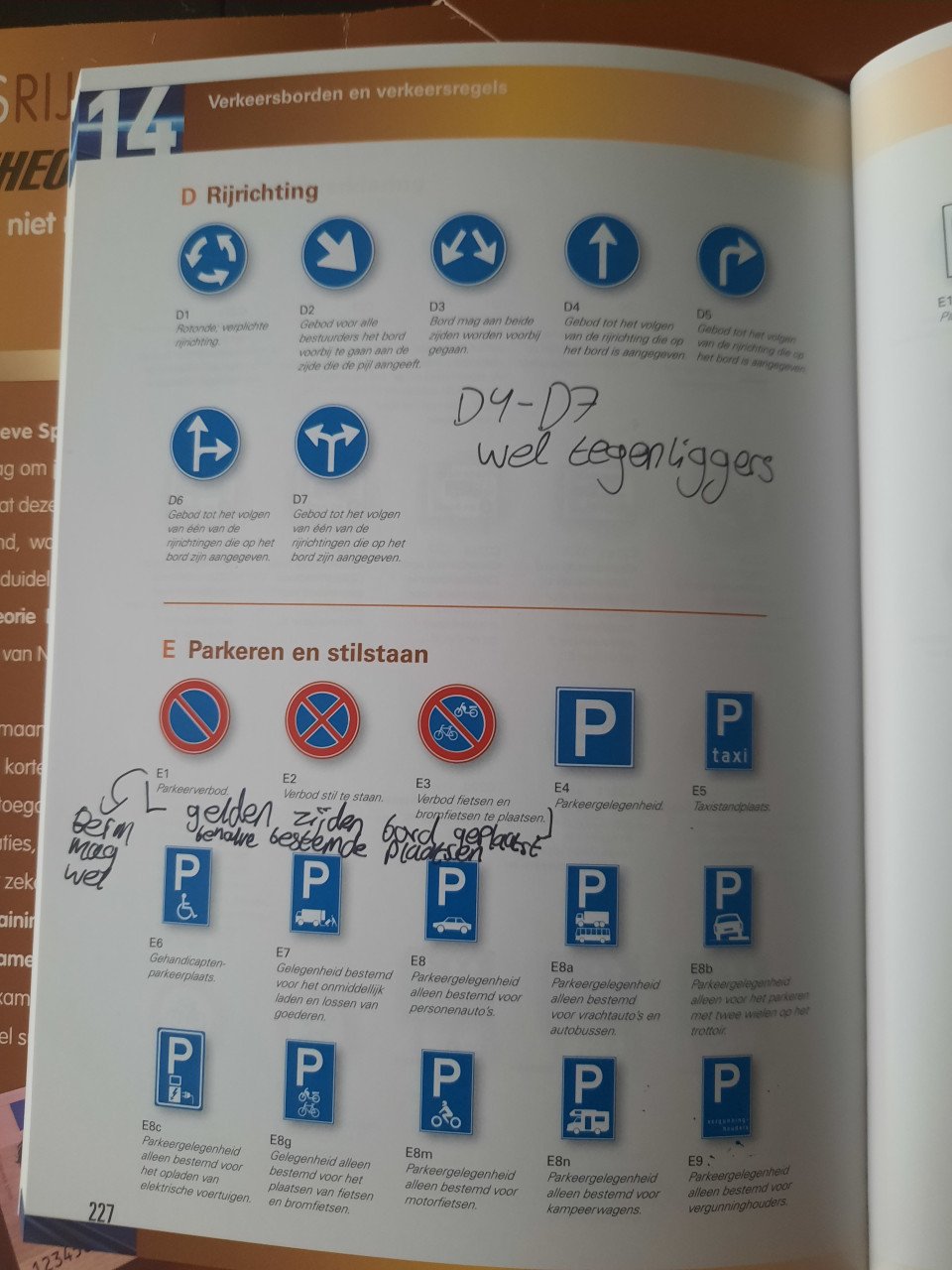 Theorieboek  Bromfiets rijbewijs