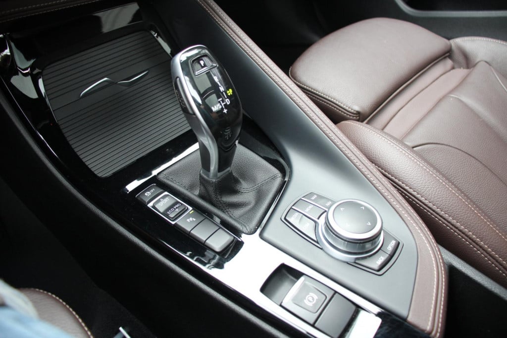 BMW X1 sdrive18i m sport - pano - leder - led - headup - navi plus - full o