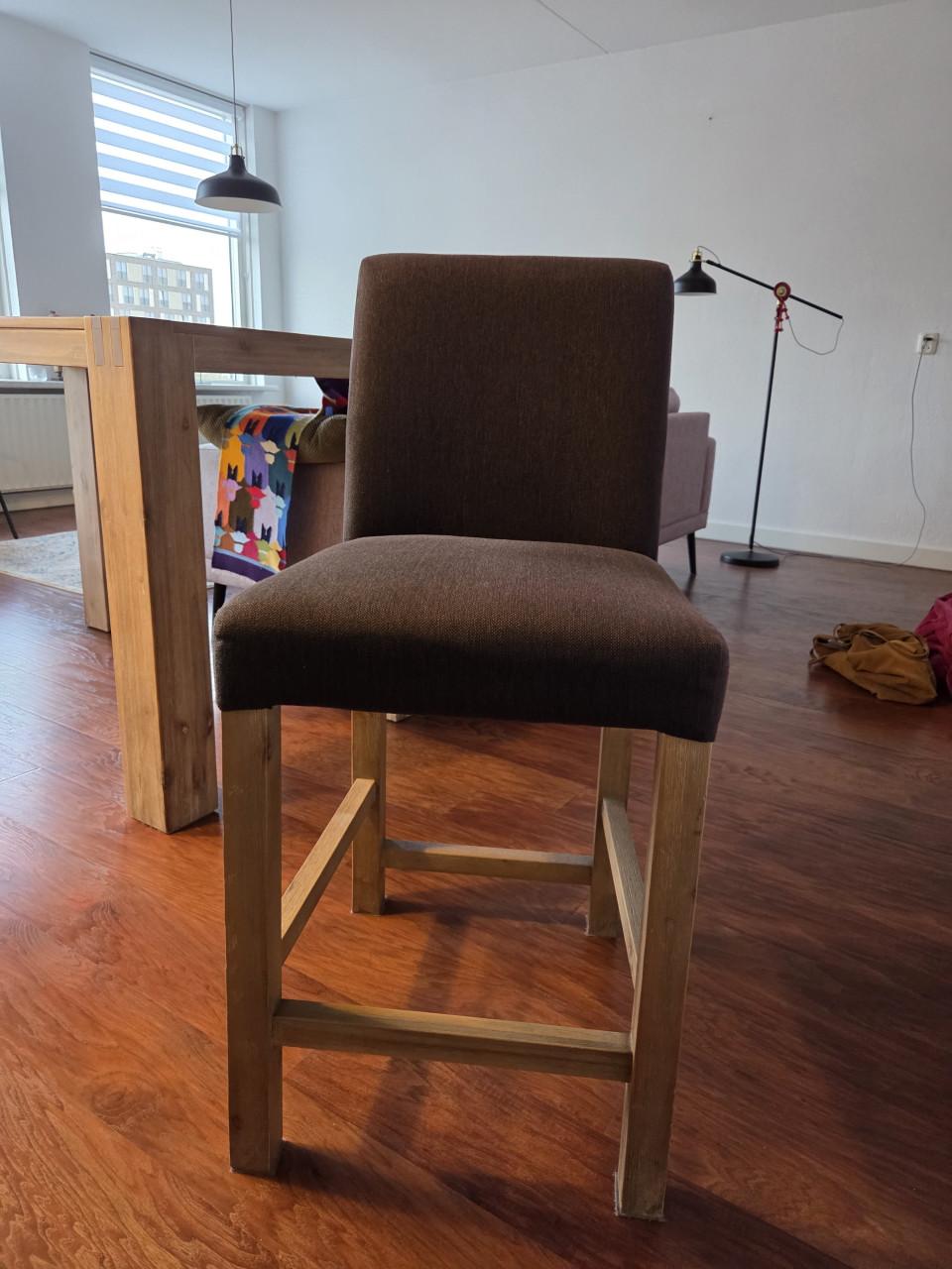 Set van 4 barkrukken met stoffen bekleding