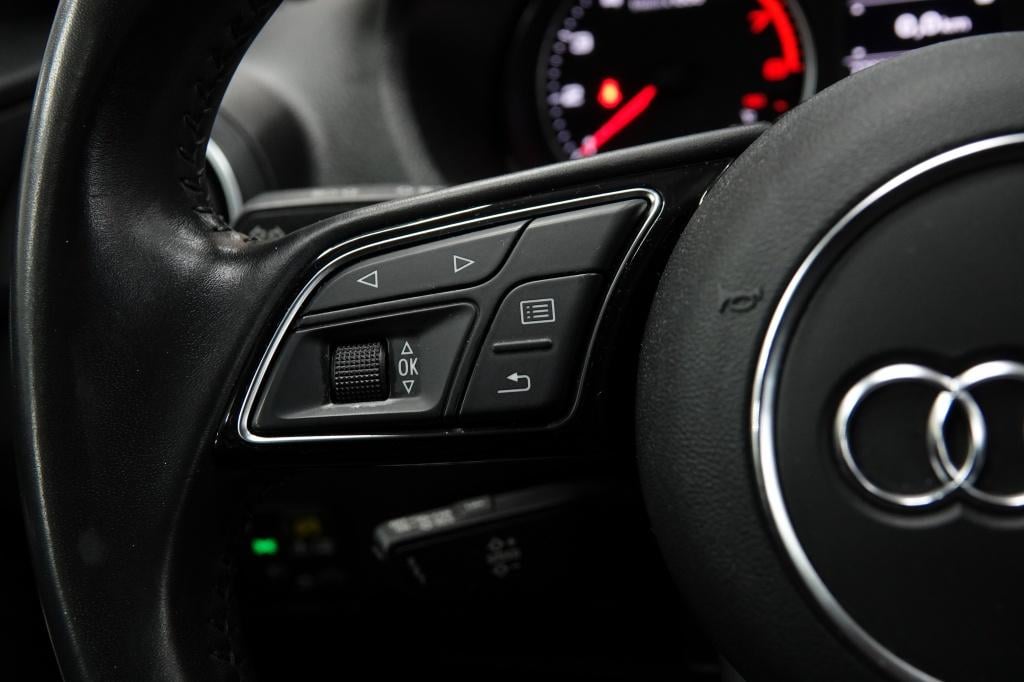 Audi Q2 1.0 tfsi sport | stoelverw. | led | pdc | 19" |