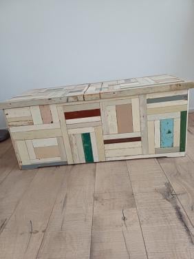 Salontafel / Opbergkist van sloophout