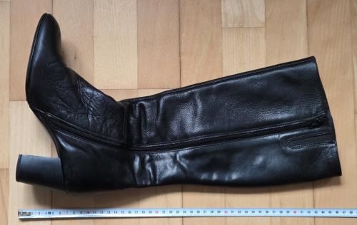 Dameslaarzen, zwart leder, maat 39