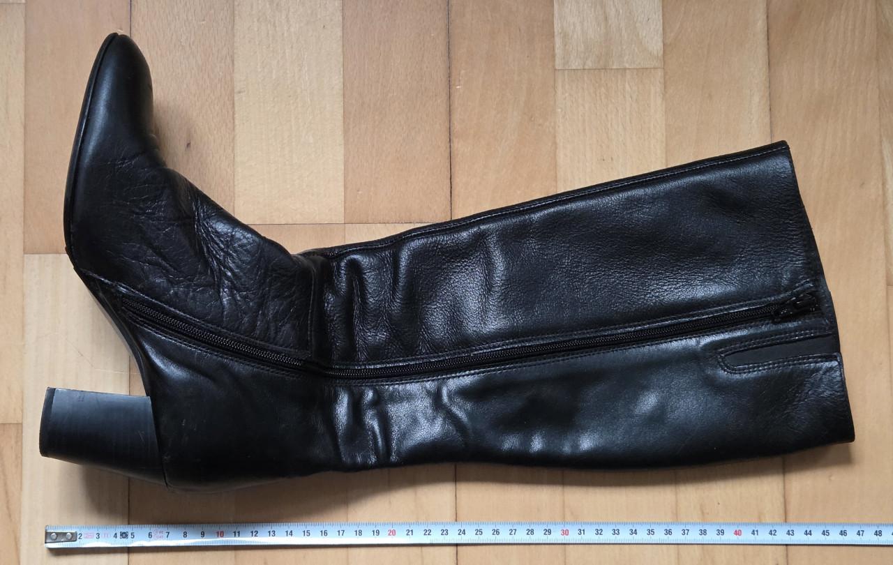 Dameslaarzen, zwart leder, maat 39