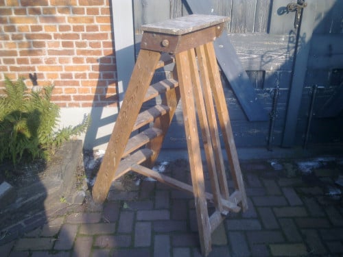 Houten huishoudtrap