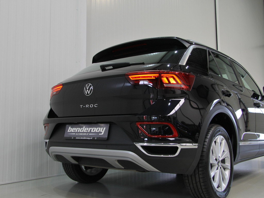 Volkswagen T-roc 1.5 tsi 150pk dsg style | acc | lane | camera