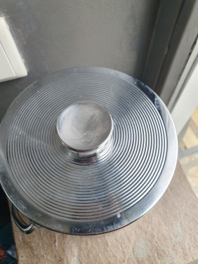 Jaren 70 heel mooie vintage ijsemmer AEG met oude wereldkaart...
