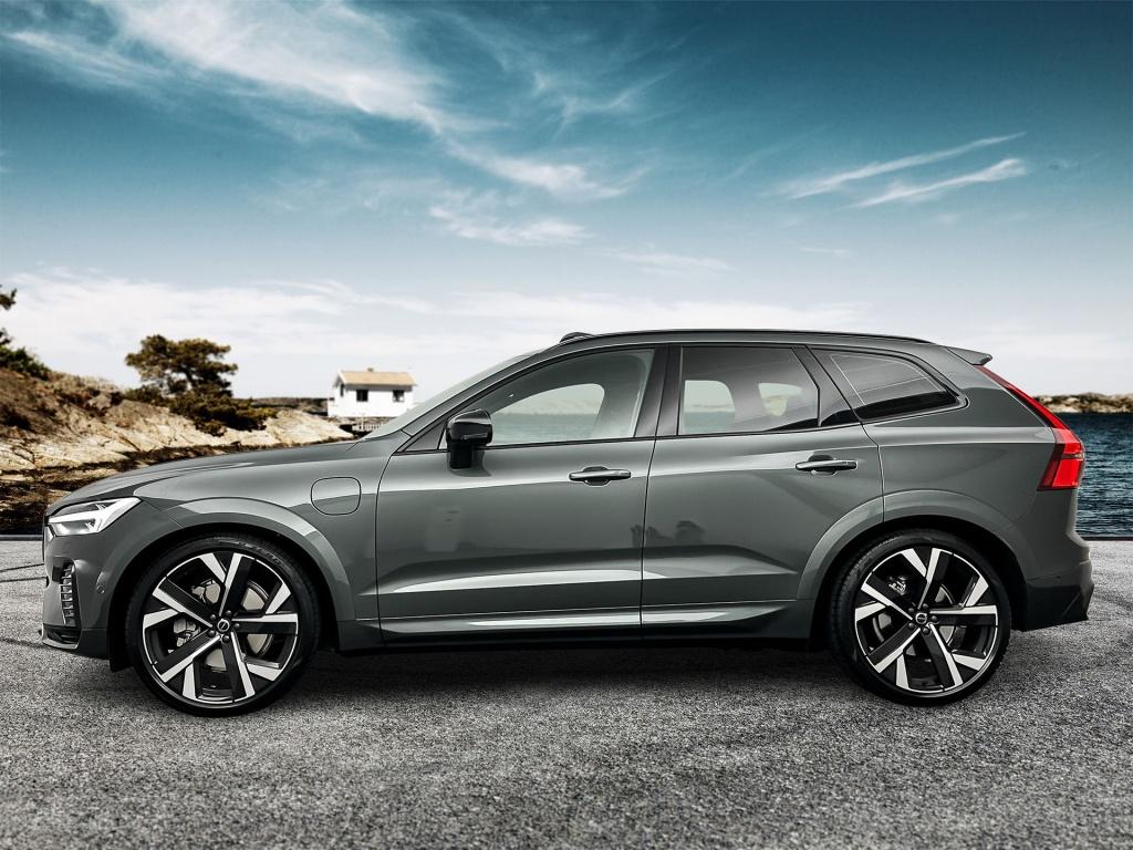 Volvo XC60 t8 ultra dark executive edition recharge awd