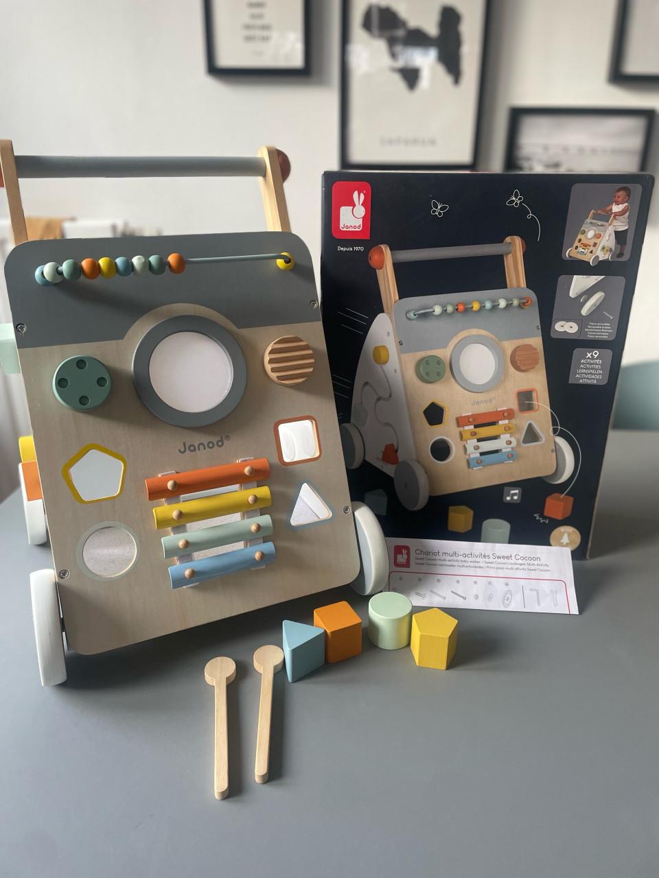 Houten loopwagen muziek