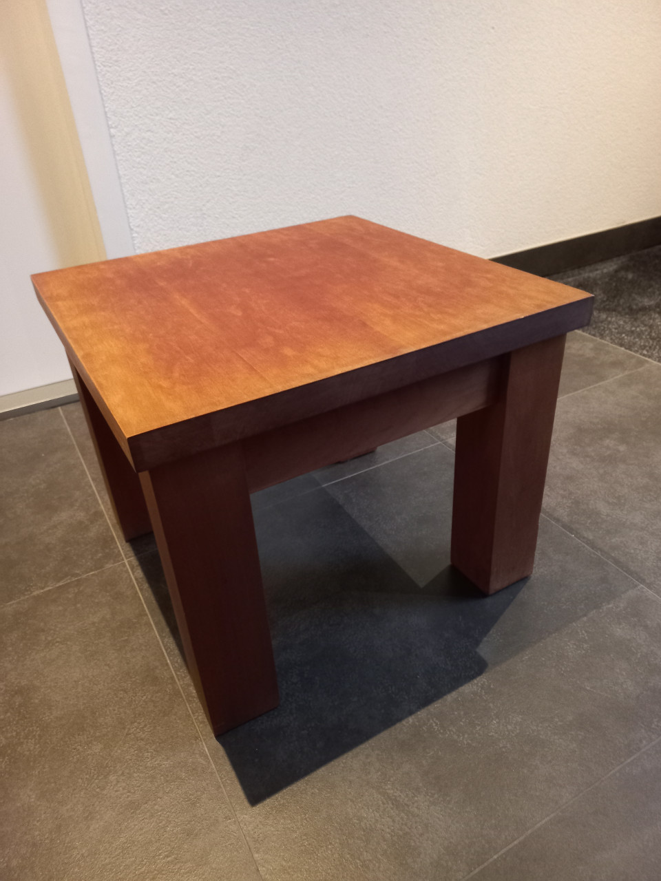 Bijzettafels kersenhout