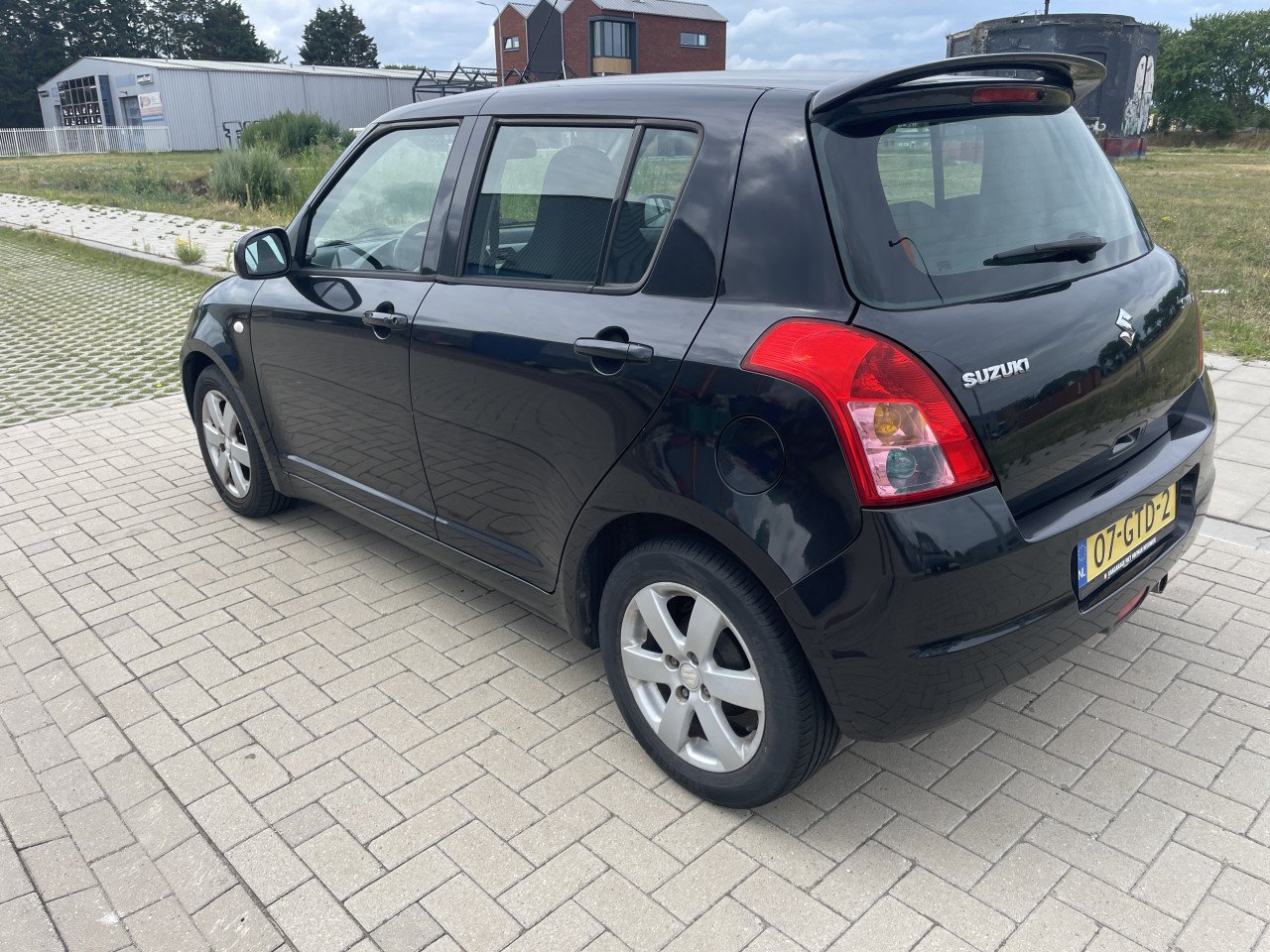 Suzuki Swift 1.3 bandit 5 deurs 135000 km
