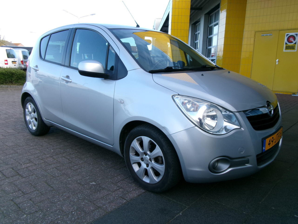 Opel Agila 1.2 automaat, airco, elec. ramen, hoge zit