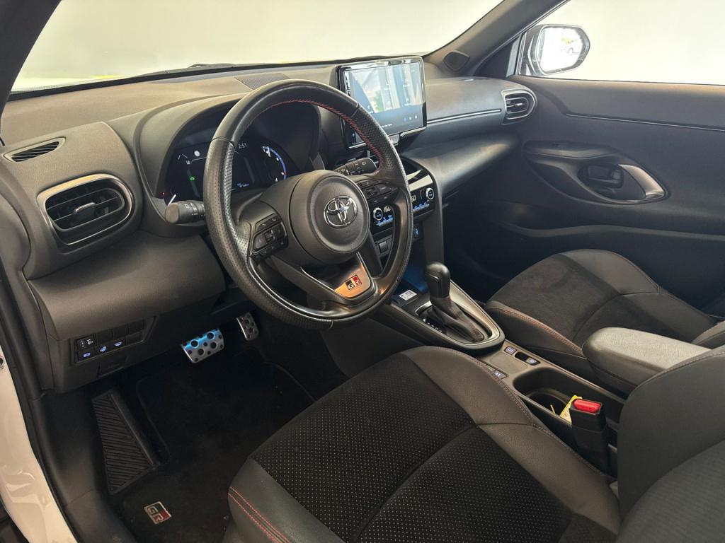Toyota Yaris Cross 1.5 hybrid gr sport