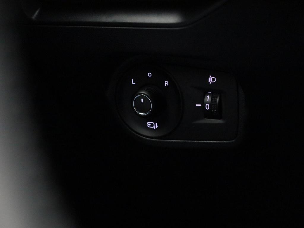 MG Mg4 64 kwh luxury all-season banden / navigatiesysteem / carplay / remot