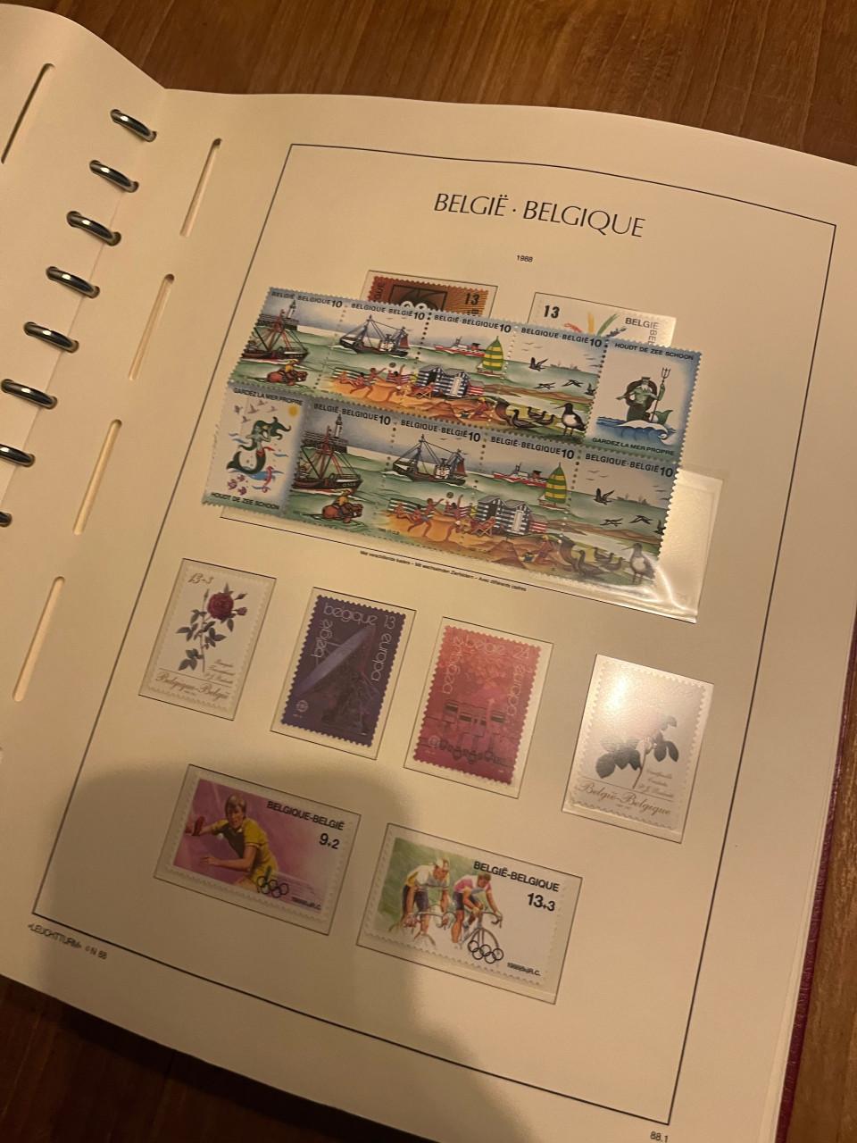 Verzameling België 1969 - 1990 in Leuchtturm voordrukalbum