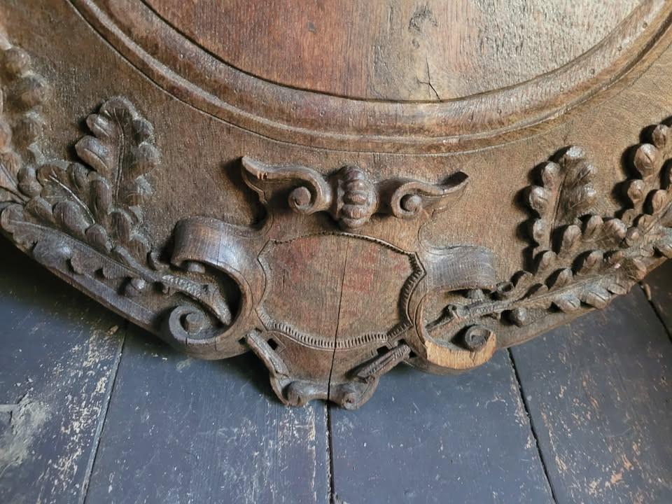 Eikenhouten gestoken wild schild