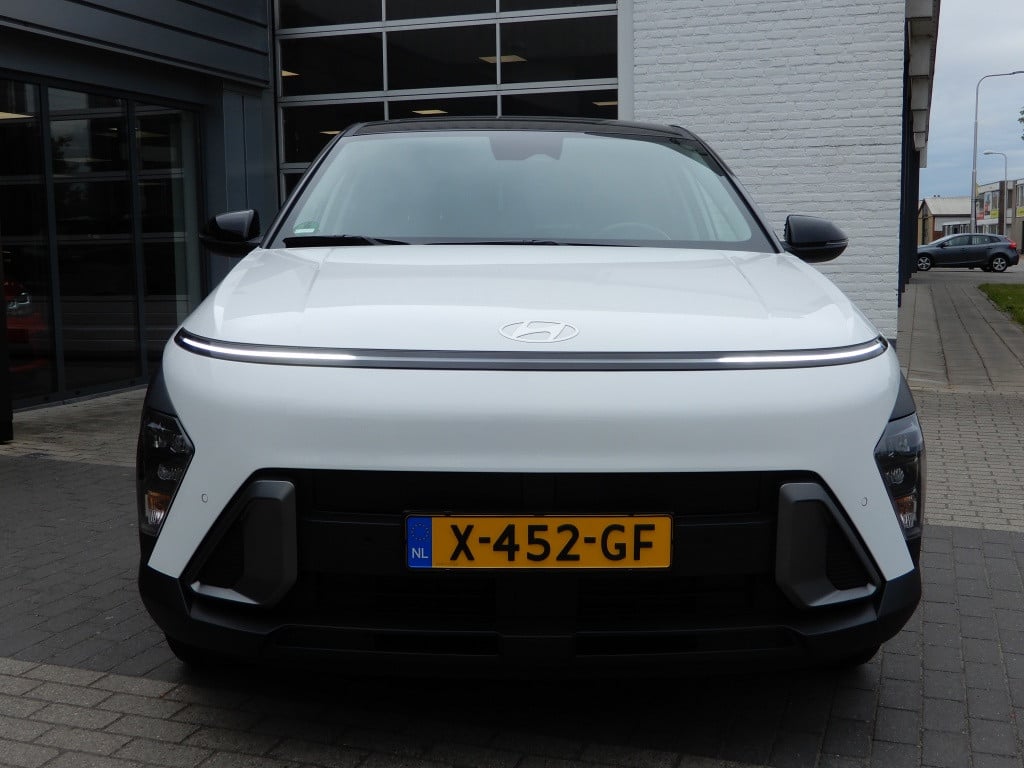 Hyundai Kona 1.6 gdi hev comfort | nieuw model! | 17 inch | navigatie | ada