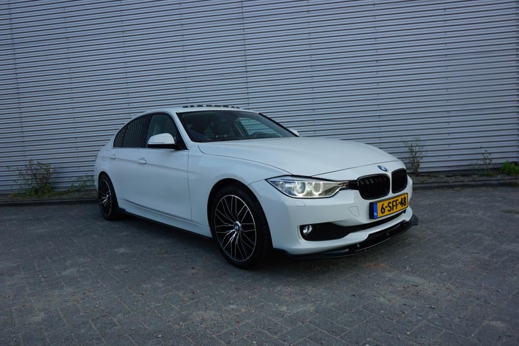 BMW 3-serie 320i efficientdynamics edition executive climate / navi / cruis
