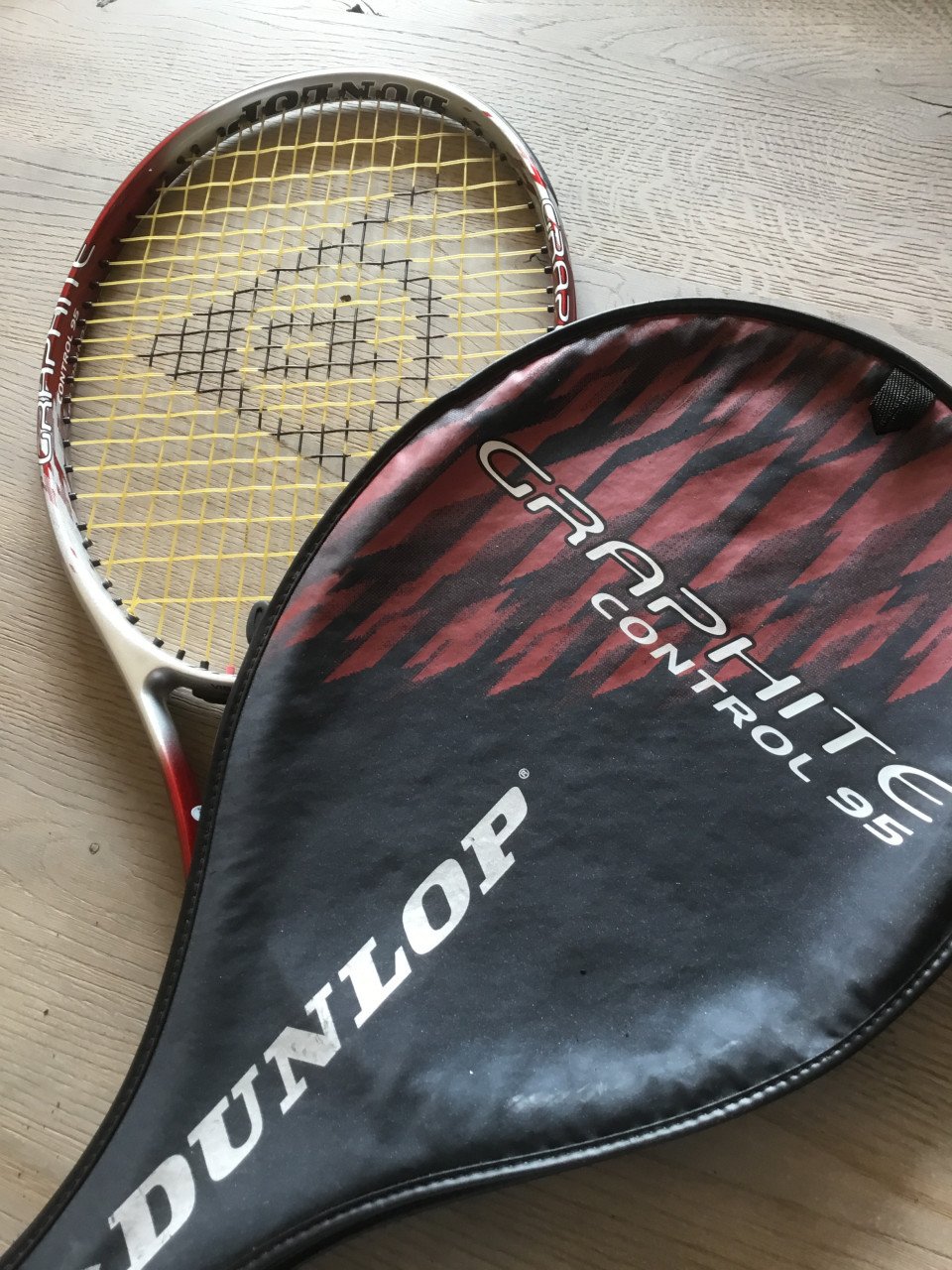 2x Dunlop tennisracket met beschermhoes