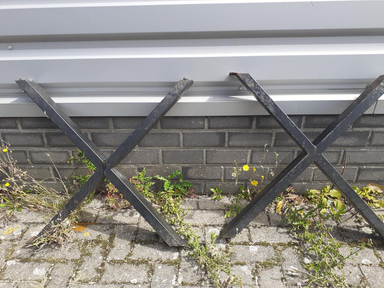 Tuintafel 1x2m TAFEL & eiken-blad met 2x Olievat