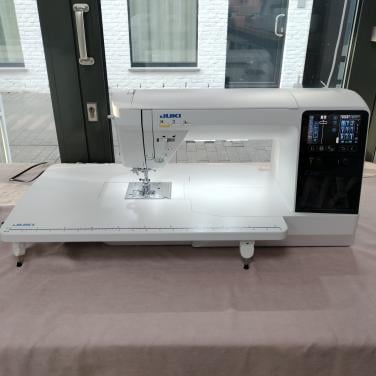 Juki naaimachine HZL-NX7