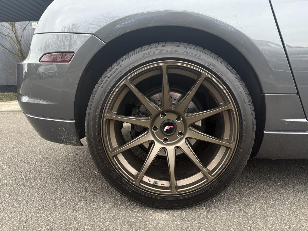 Chrysler Crossfire 3.2 v6 srt-6 430pk!