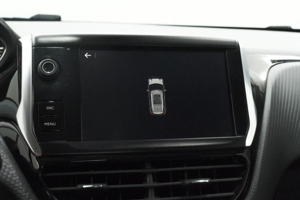 Peugeot 2008 puretech 110 eat6 allure | trekhaak | apple carplay | parkeers