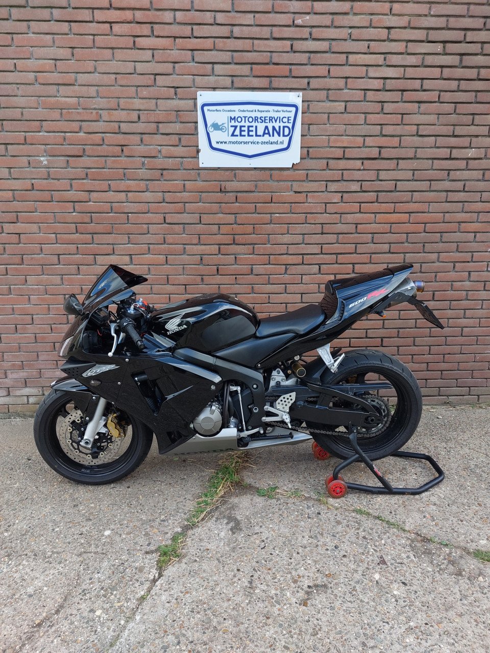 Honda CBR 600RR (Full Black)