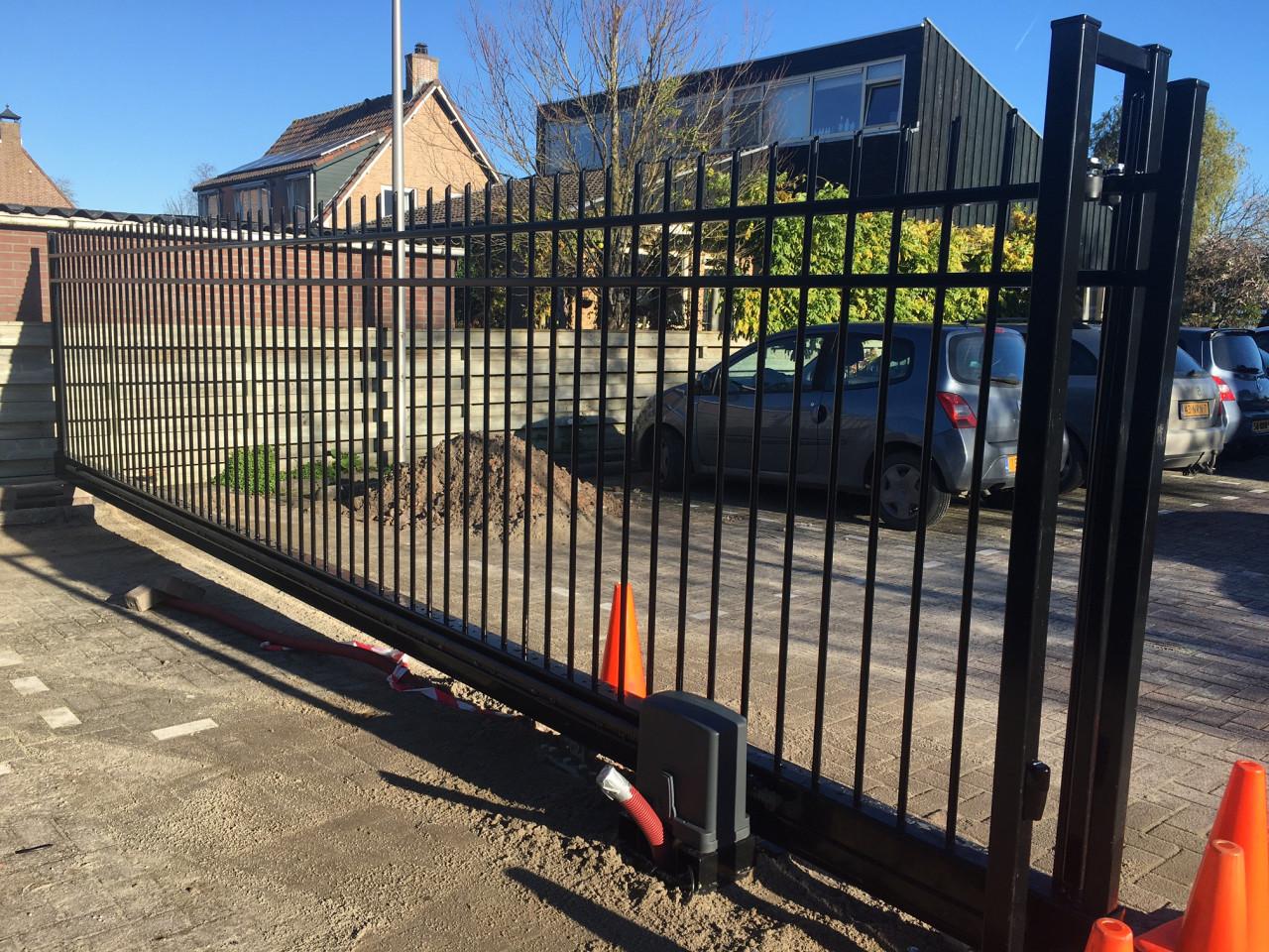 Een Meerwaarde voor uw woning: Inrijpoorten - Schuifpoorten en Tuinpoorten.